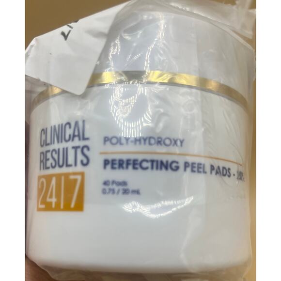 Clinical Results 24/7 Poly-Hydroxy Perfecting Peel Pads 20% 40 Pads .75 ou 20ml - Picture 4 of 4